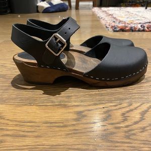 Lotta from Stockholm low wood black clogs